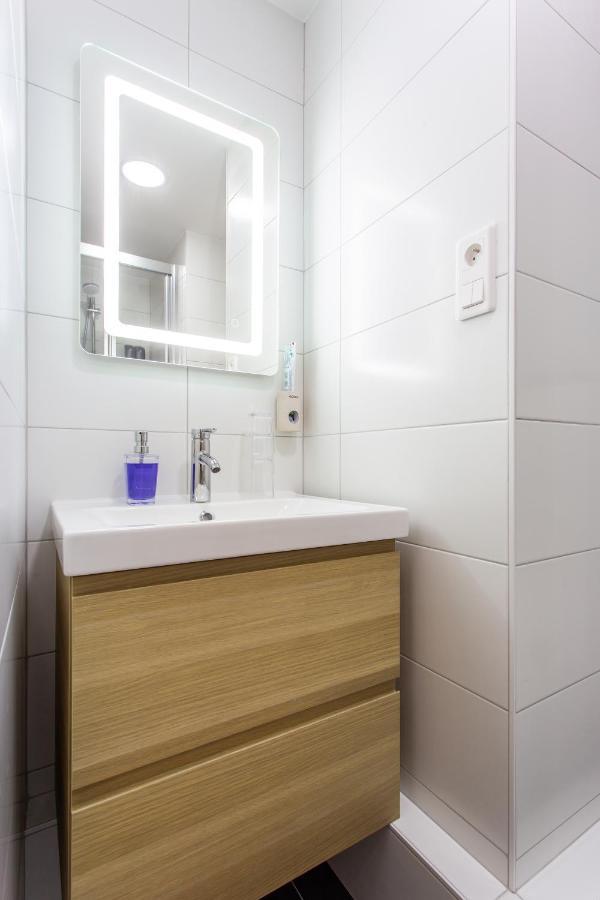 D&E - Paris-Disney - Holidays Apartment - Appartement De Vacances - 5 Chambres- 5 Sdb - 5 Bedrooms - 5 Bathrooms - Netflix Шан-сюр-Марн Экстерьер фото